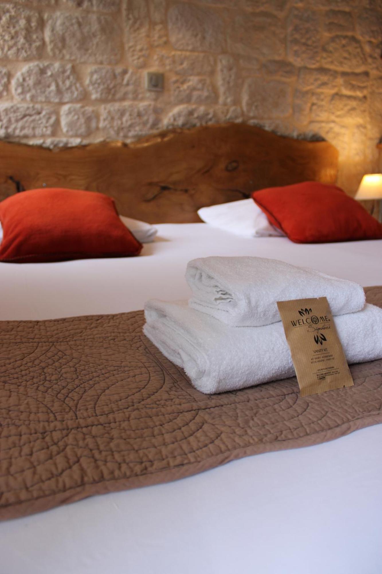Restaurant Des Grottes Du Pech Merle Hotel 2*